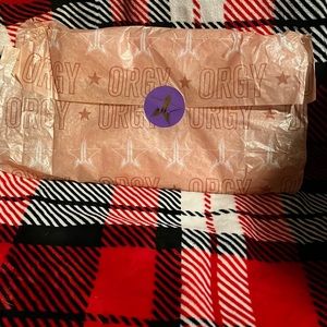 Jeffree Star Orgy eyeshadow pallet